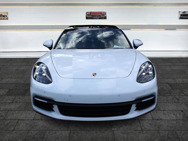 2018 Porsche Panamera Base