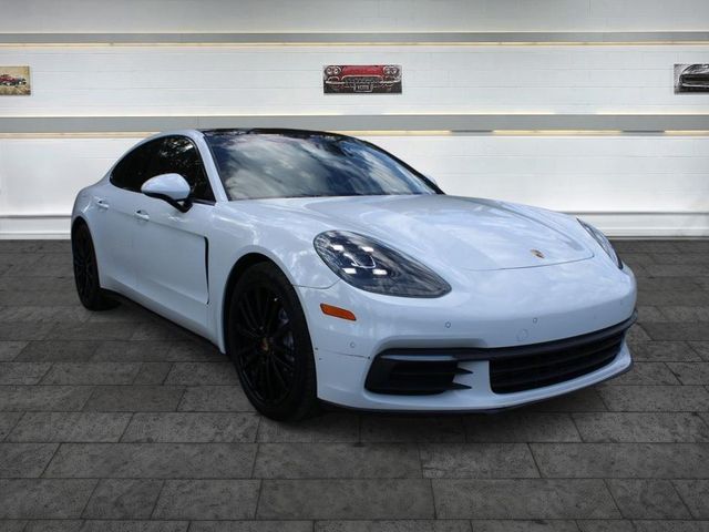 2018 Porsche Panamera Base