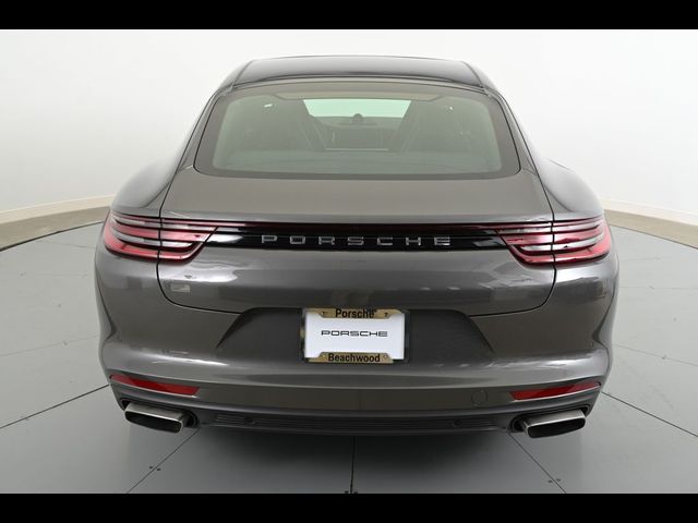 2018 Porsche Panamera Base