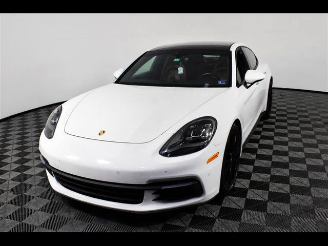 2018 Porsche Panamera