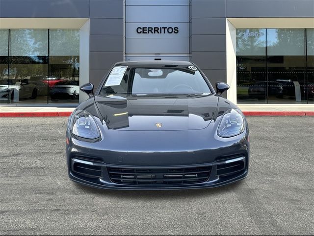 2018 Porsche Panamera Base