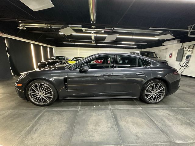 2018 Porsche Panamera Base