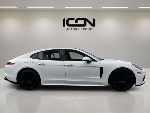 2018 Porsche Panamera Base