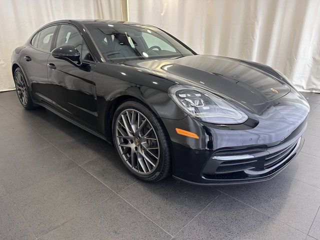 2018 Porsche Panamera 4