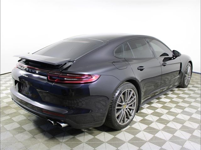 2018 Porsche Panamera Base