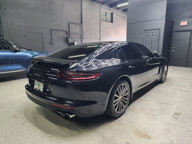 2018 Porsche Panamera Base