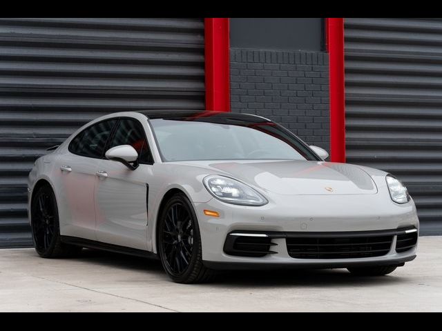 2018 Porsche Panamera Base