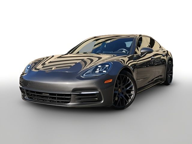 2018 Porsche Panamera 4