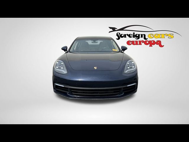 2018 Porsche Panamera Base
