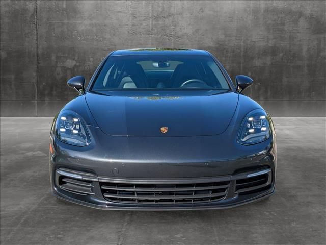 2018 Porsche Panamera Base