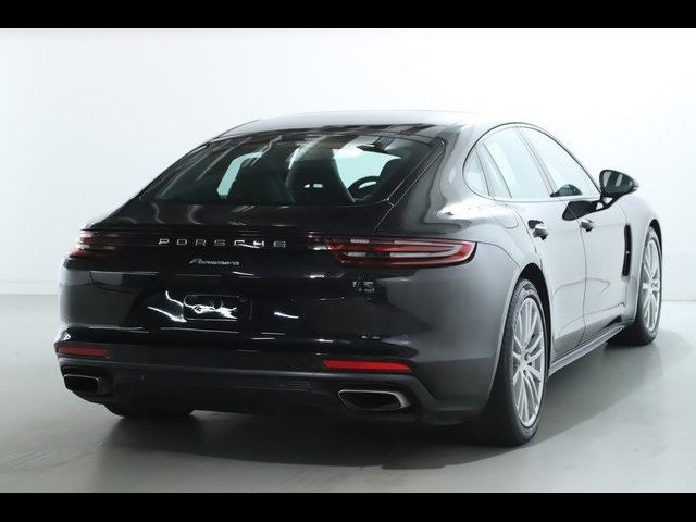 2018 Porsche Panamera 4