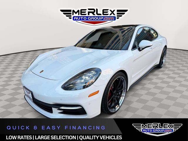 2018 Porsche Panamera 4