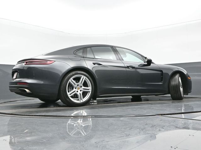 2018 Porsche Panamera Base