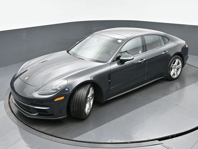 2018 Porsche Panamera Base