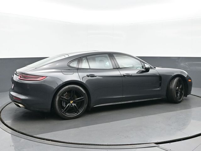 2018 Porsche Panamera Base