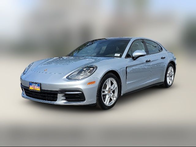 2018 Porsche Panamera 4