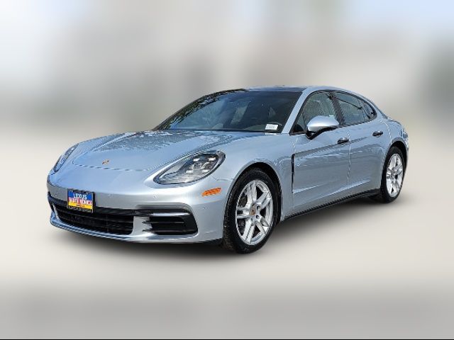 2018 Porsche Panamera 4