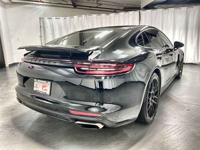 2018 Porsche Panamera Base