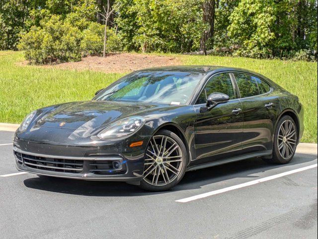 2018 Porsche Panamera Base