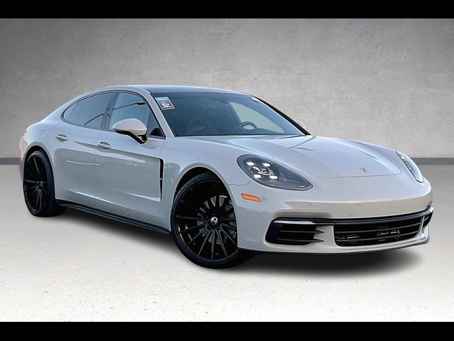 2018 Porsche Panamera Base