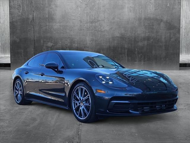 2018 Porsche Panamera Base