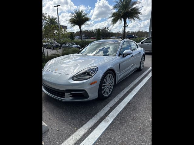 2018 Porsche Panamera Base