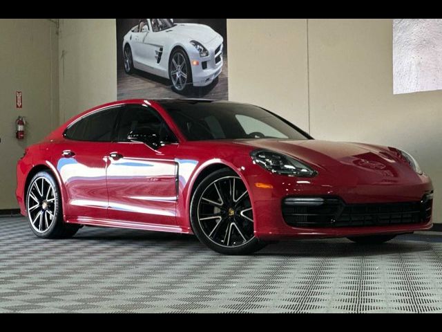 2018 Porsche Panamera 4S