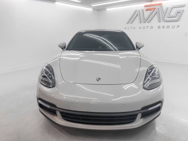 2018 Porsche Panamera Base