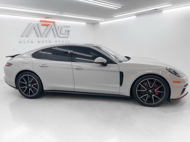 2018 Porsche Panamera Base