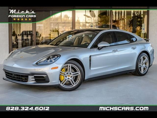 2018 Porsche Panamera 