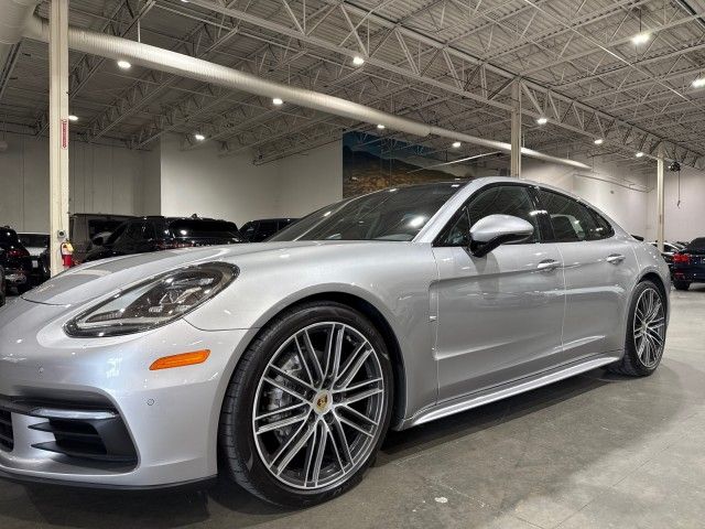 2018 Porsche Panamera Base