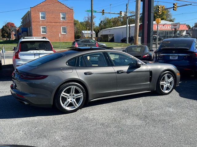 2018 Porsche Panamera Base