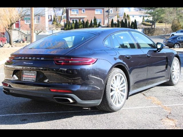 2018 Porsche Panamera 4