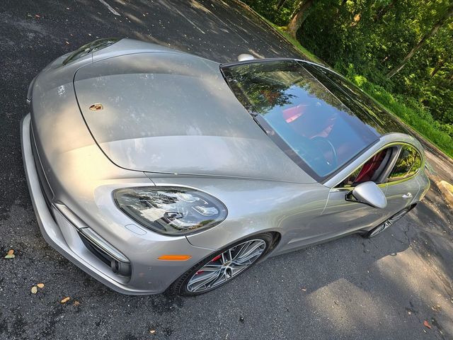 2018 Porsche Panamera Turbo