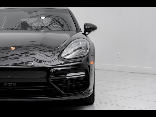 2018 Porsche Panamera Turbo