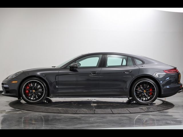 2018 Porsche Panamera Turbo