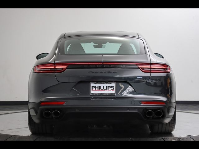 2018 Porsche Panamera Turbo