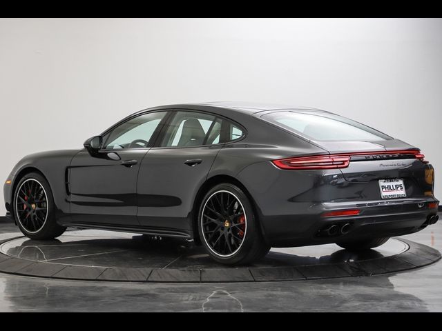 2018 Porsche Panamera Turbo