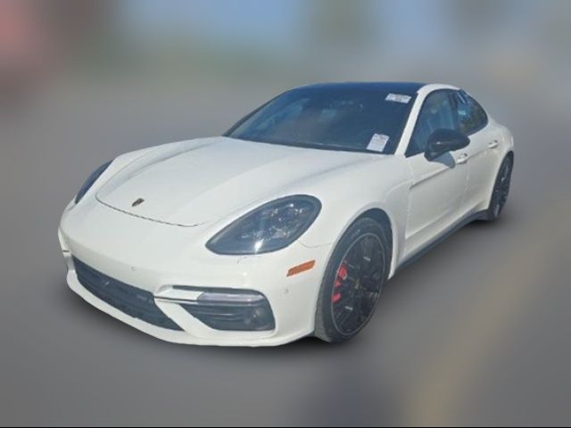 2018 Porsche Panamera Turbo