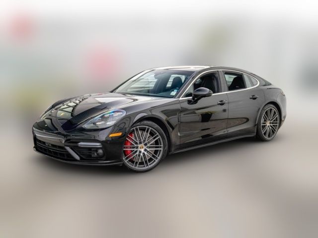 2018 Porsche Panamera Turbo