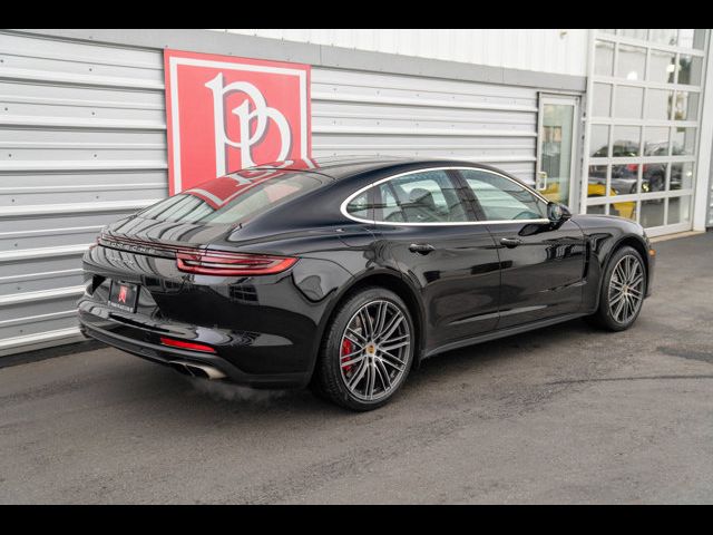 2018 Porsche Panamera Turbo