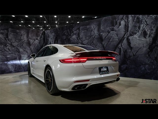 2018 Porsche Panamera Turbo