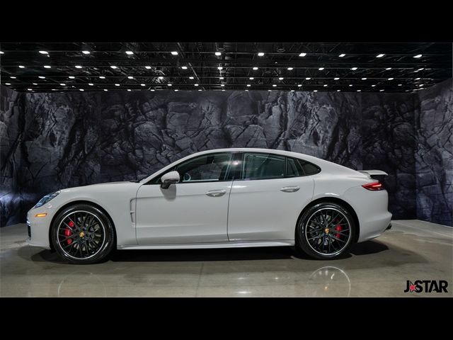 2018 Porsche Panamera Turbo