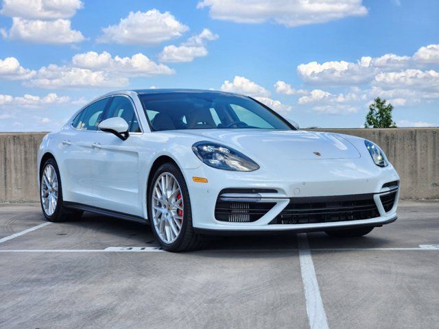 2018 Porsche Panamera Turbo