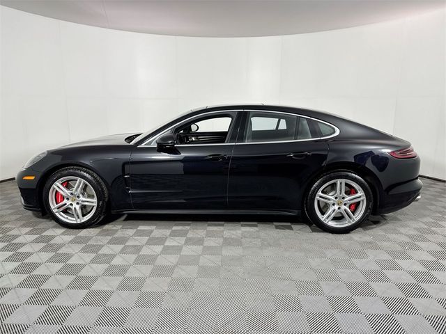 2018 Porsche Panamera Turbo