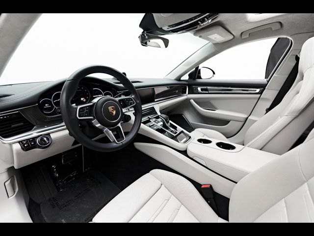 2018 Porsche Panamera Turbo