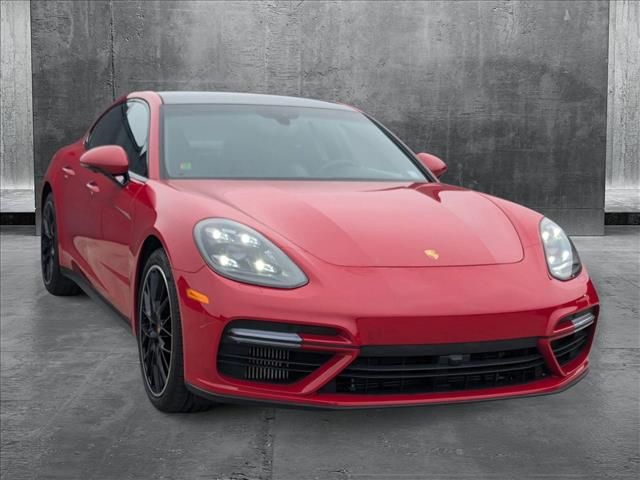 2018 Porsche Panamera Turbo