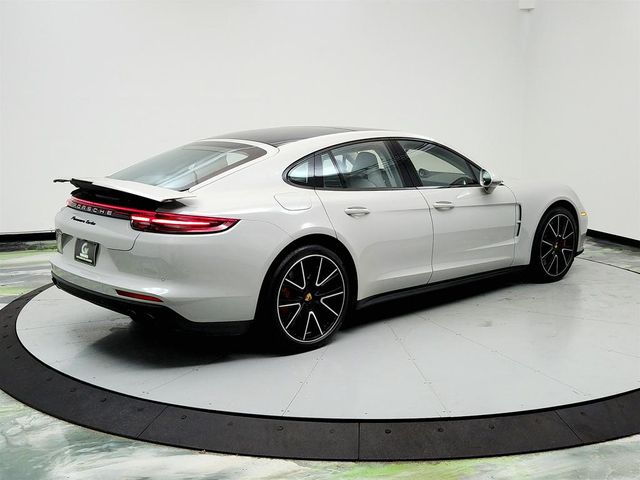 2018 Porsche Panamera Turbo