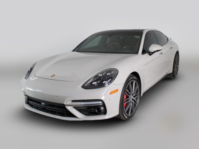 2018 Porsche Panamera Turbo