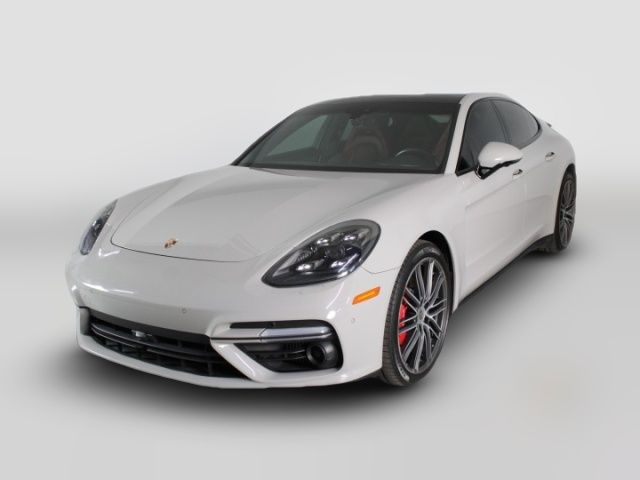 2018 Porsche Panamera Turbo